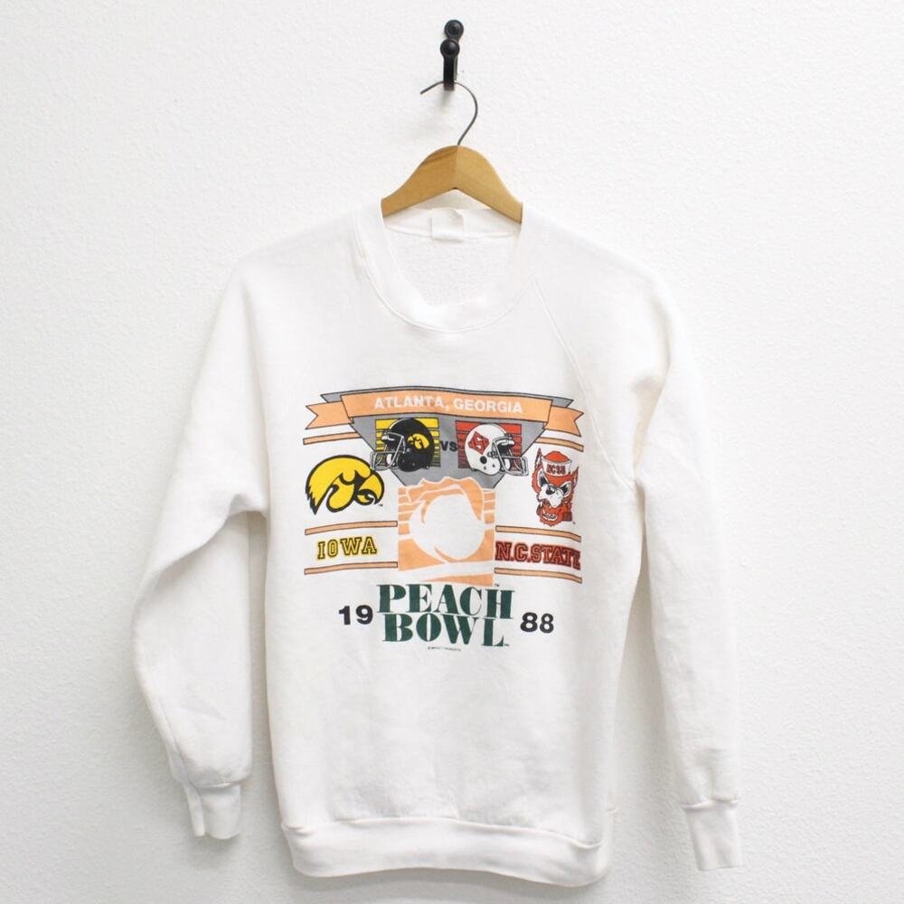 Vintage 1988 Peach Bowl Hawkeyes vs Wolfpack White Sweatshirt Small